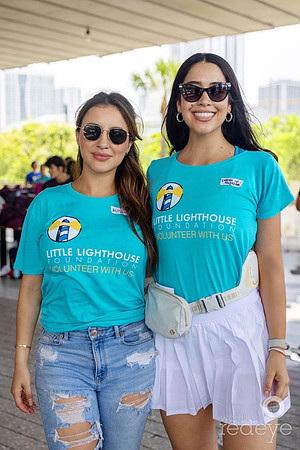 Allison Hidalgo & Daniela Magazine